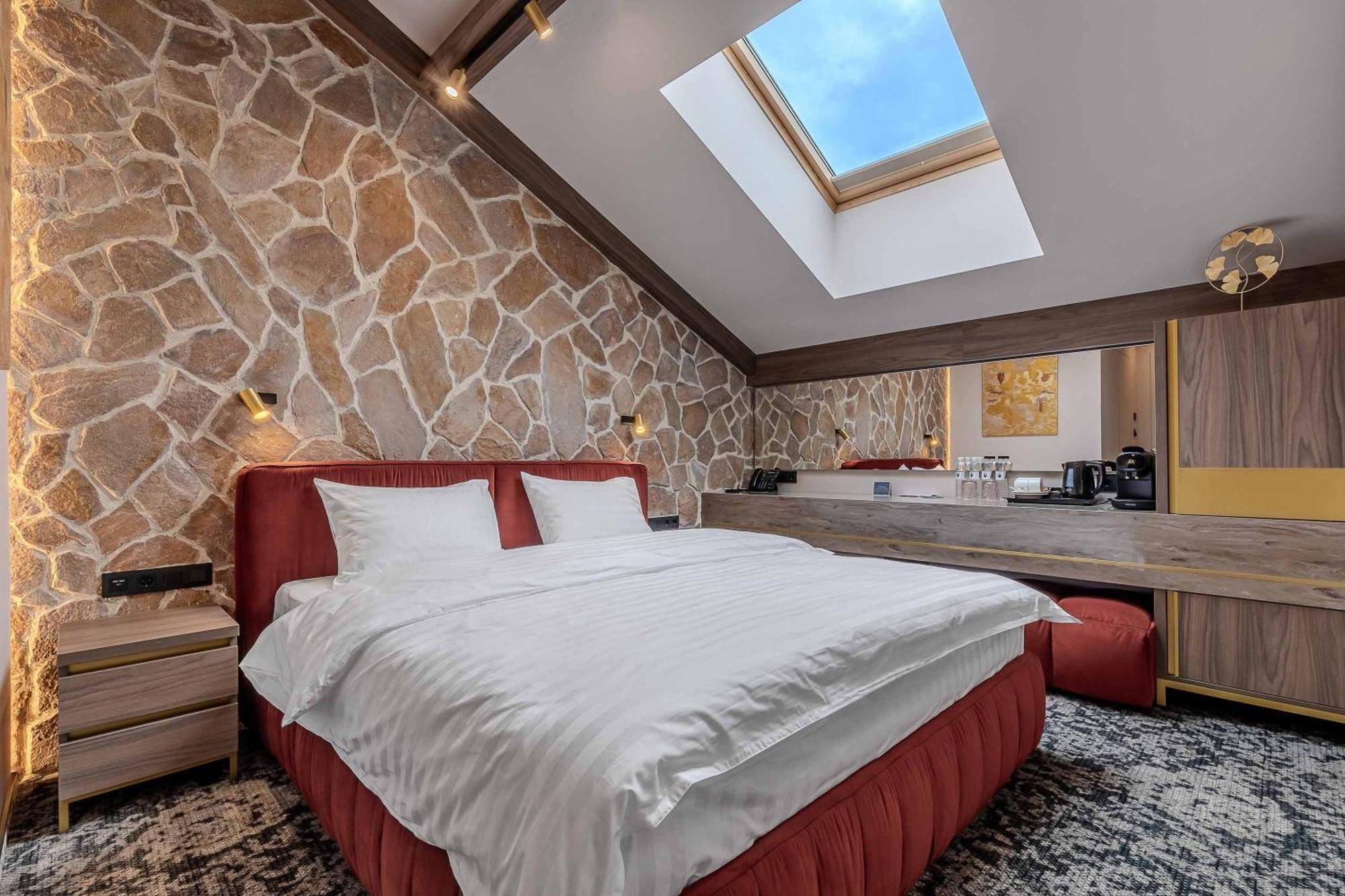 Equides Club Hotel Lesniki Екстериор снимка