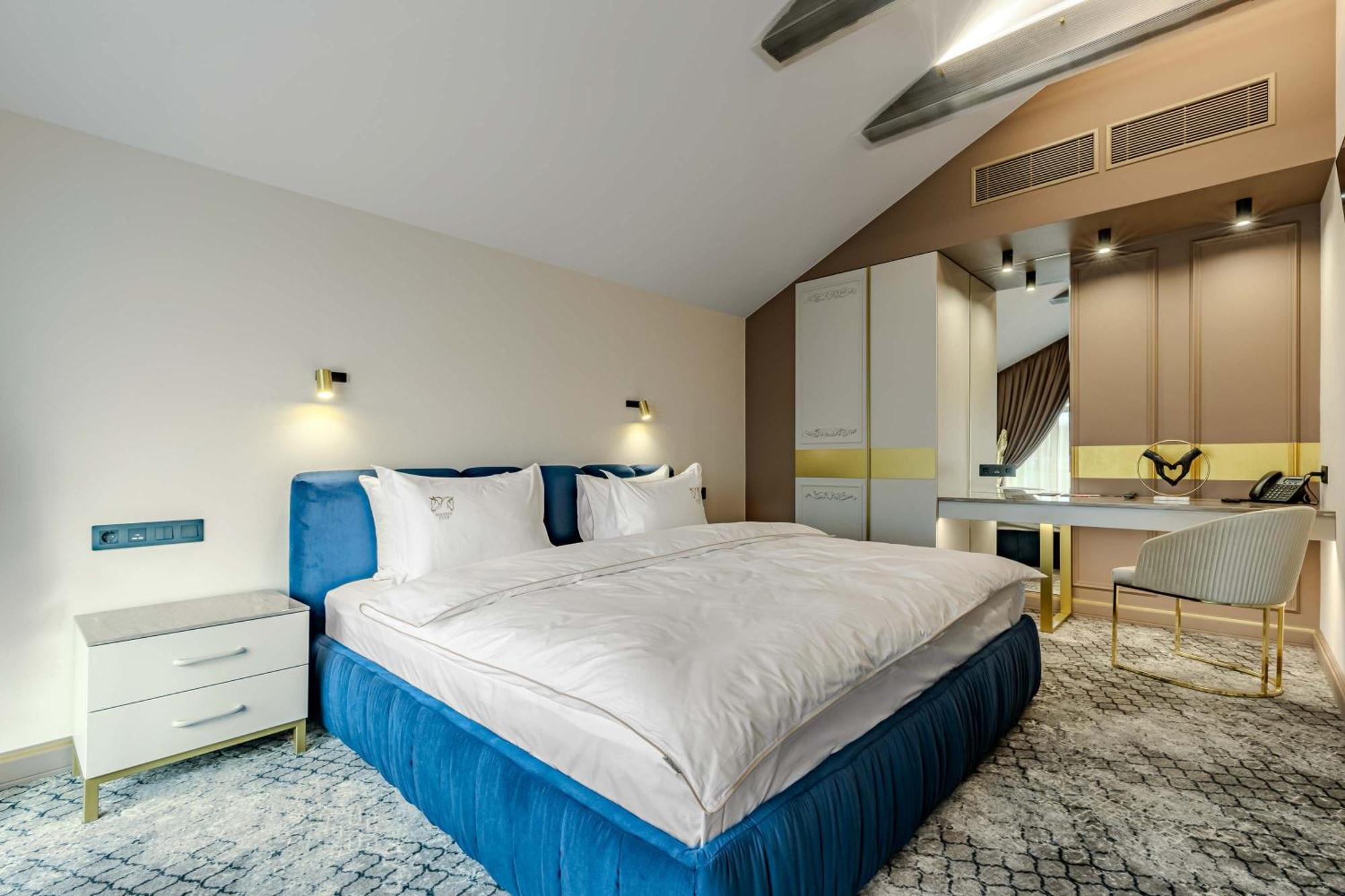 Equides Club Hotel Lesniki Екстериор снимка
