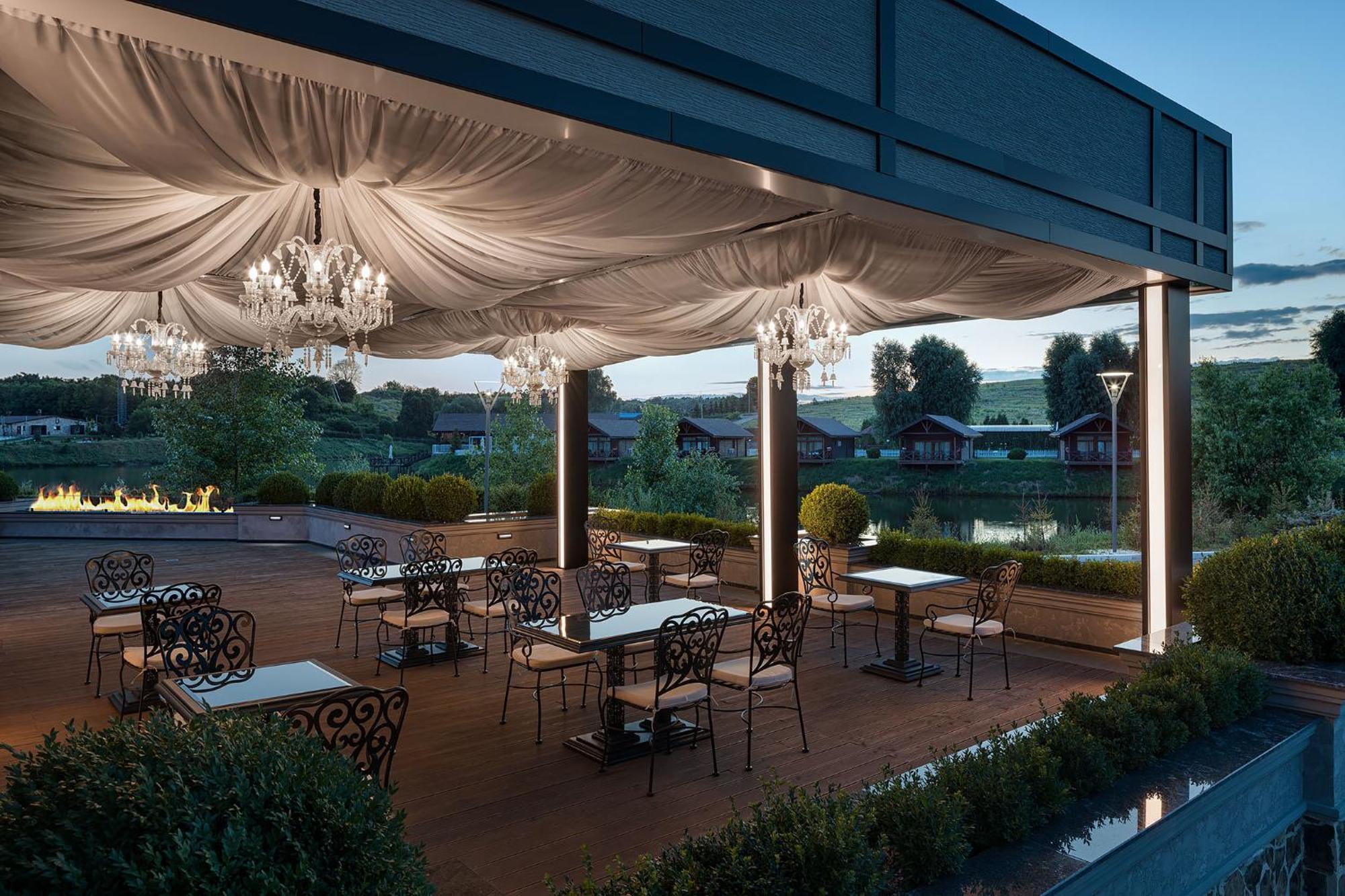 Equides Club Hotel Lesniki Екстериор снимка
