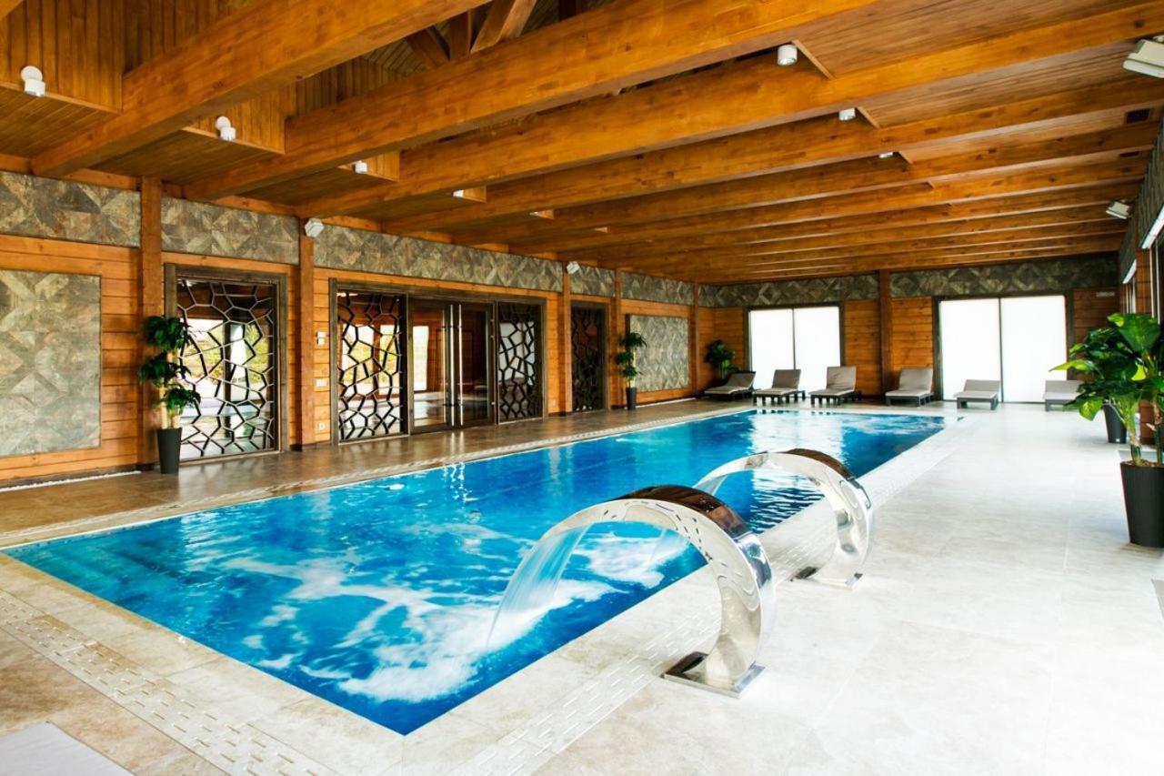 Equides Club Hotel Lesniki Екстериор снимка